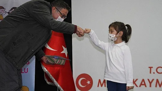 Milas'ta 'Sağlık Çalışanları' konulu resim yarışmasının ödülleri verildi