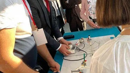 Milas'ta 'TÜBİTAK 4006 Bilim Fuarı' açıldı