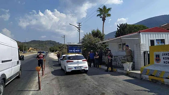MİLAS'TA 475 ARAÇ SÜRÜCÜSÜ VE YOLCULAR BİLGİLENDİRİLDİ