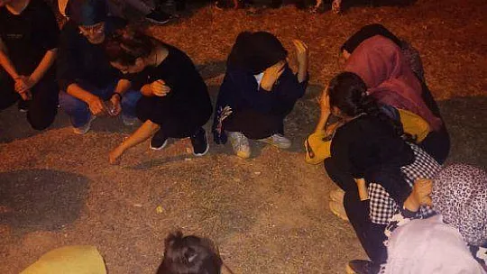 MİLAS'TA 75 DÜZENSİZ GÖÇMEN YAKALANDI