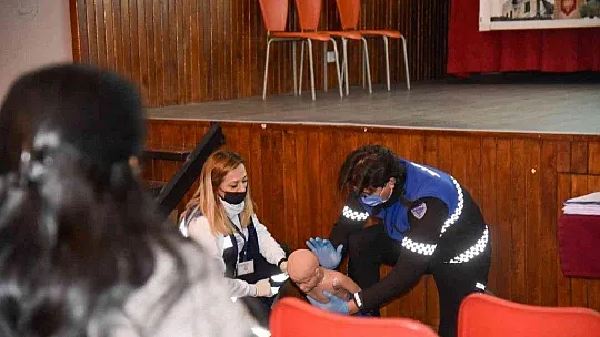 Milas'ta ilkyardım eğitimi verildi