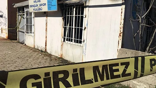 Milas'ta kundaklanan kulüp binası önünde açıklama yapıldı
