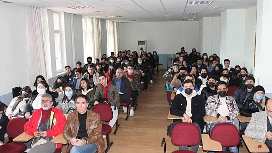 Milas'ta öğrenciler deprem konusunda bilgilendirildi