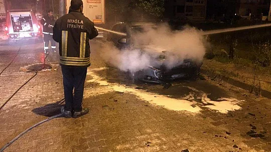 Milas'ta otomobil küle döndü