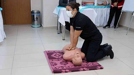 Milli eğitim çalışanlarına 'İlkyardım' eğitimi