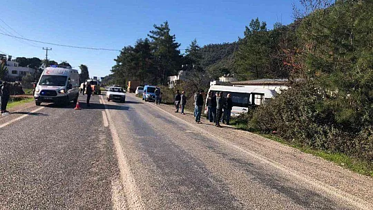 MİNİBÜS YOLDAN ÇIKTI: 6 YARALI