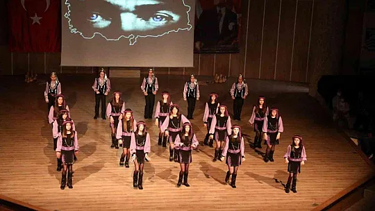 Miniklerin gösterisi büyük beğeni topladı