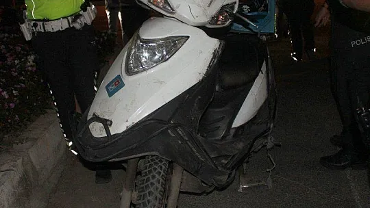 Motosiklete çarpan sürücü kaçtı