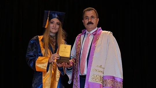 MSKÜ'de mezuniyet törenleri sürüyor
