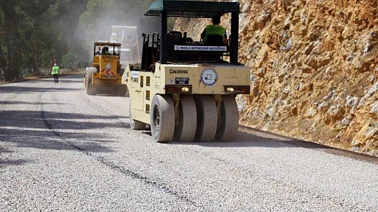 Muğla Büyükşehir asfalt çalışmalarına başladı