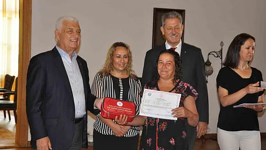 Kurslarını Tamamlayan Vatandaşlara Sertifikaları Verildi