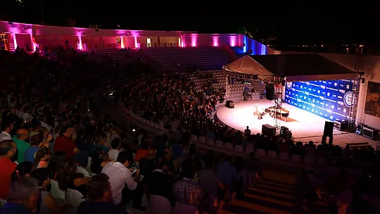 Büyükşehirden İdil Biret Konseri