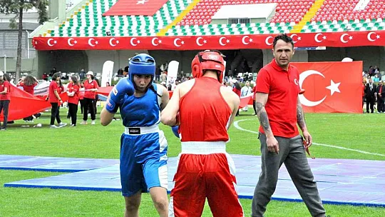 19 Mayıs coşkuyla kutlandı