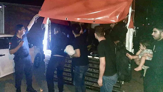 41 göçmen ile iki organizatör yakalandı