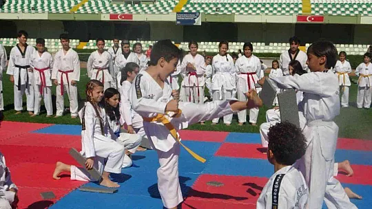 MUĞLA'DA AMATÖR SPOR HAFTASI KUTLAMALARI BAŞLADI