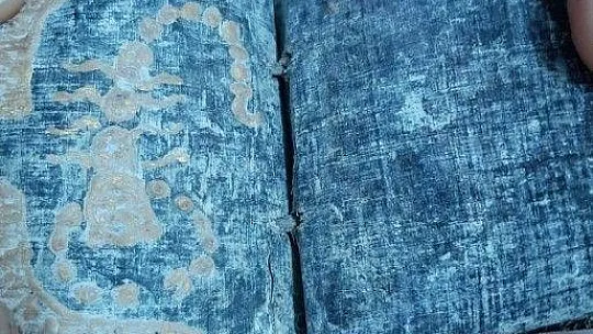 Muğla'da bin yıllık altın varaklı Tevrat ele geçirildi