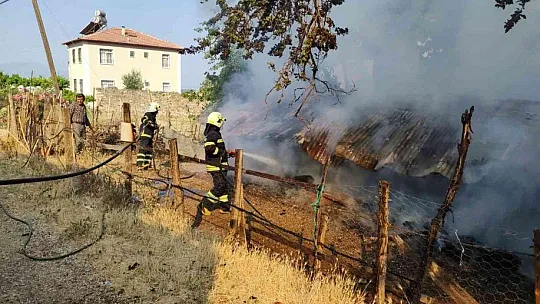 Muğla'da bir ahır yangını daha