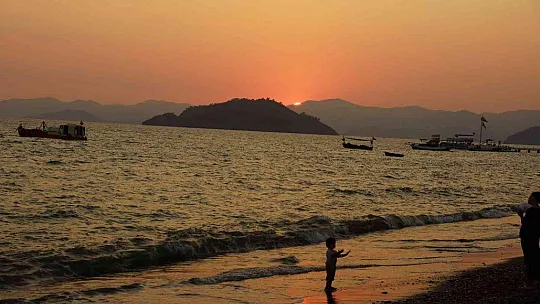 MUĞLA'DA GÖZ KAMAŞTIRAN GÜN BATIMI