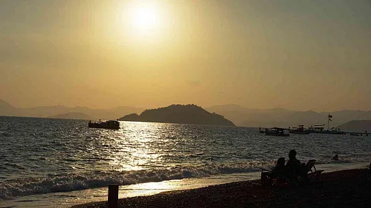 MUĞLA'DA GÖZ KAMAŞTIRAN GÜN BATIMI