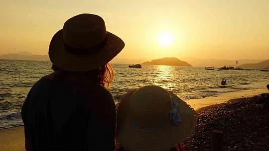 MUĞLA'DA GÖZ KAMAŞTIRAN GÜN BATIMI