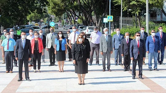 Muğla'da İlköğretim Haftası sade bir törenle kutlandı