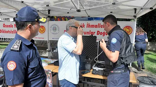 Muğla'da itfaiye ekiplerinden anlamlı tanıtım