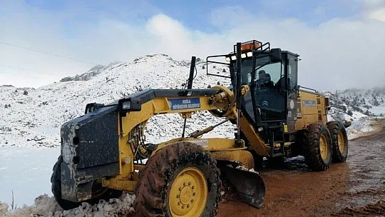 Muğla'da kar ile mücadele başladı