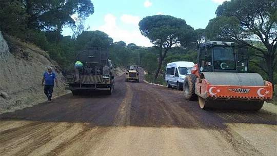 Muğla'da kırsal mahallerin yolları yenileniyor