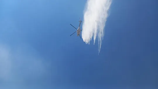 Korkutan yangın 13 iş yeri zarar gördü