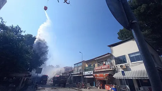 Korkutan yangın 13 iş yeri zarar gördü