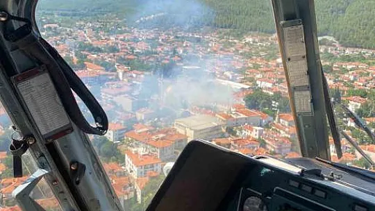 Korkutan yangın 13 iş yeri zarar gördü