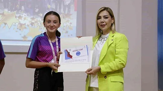 Muğla'da okul sporlarında başarılı öğrenciler ödüllendirildi
