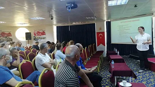 Okulda Diyabet Eğitimi Verildi