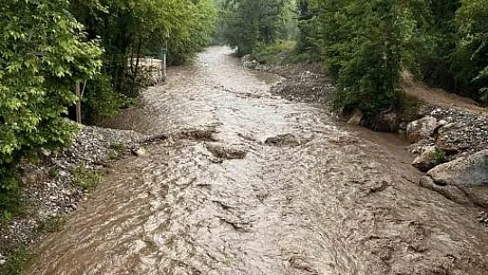 Muğla'da sağanak yağış etkili oldu