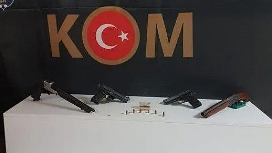 Muğla'da yasa dışı silah bulunduran 4 şüpheli yakalandı