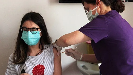 Muğla'da yüzde 94,2'lik aşılama vaka oranlarına da yansıdı