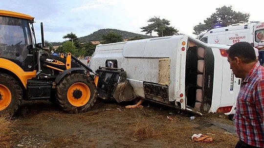 Muğla'daki minibüs kazasında ölü sayısı ikiye çıktı