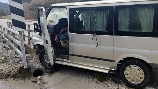 Muğla-Denizli karayolunda kaza: 1 yaralı