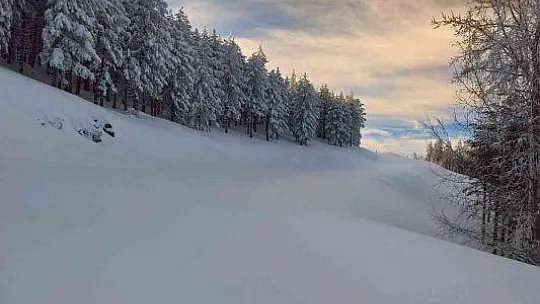 Muğla'nın bilinmeyen Sibirya'sında kar alınlığı 2 metreyi aştı