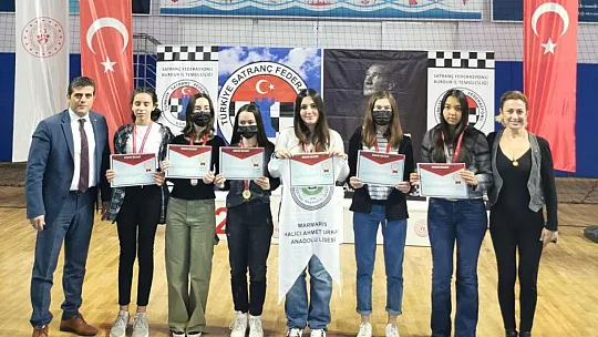 Muğla, satrançta Burdur'da 5 takımla final hakkı kazandı