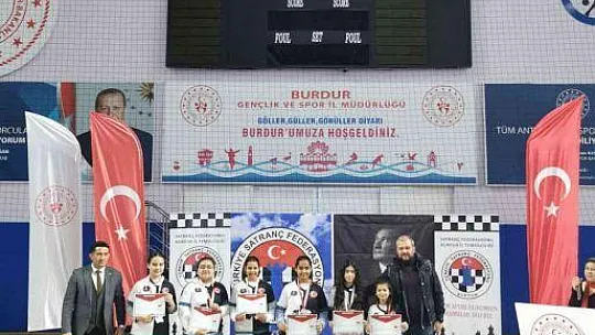 Muğla, satrançta Burdur'da 5 takımla final hakkı kazandı