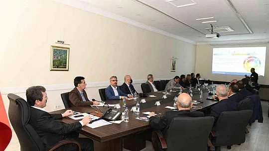 MUĞLA VALİSİ TAVLI, TATBİKAT ÖNCESİ SEMİNER DÜZENLEDİ