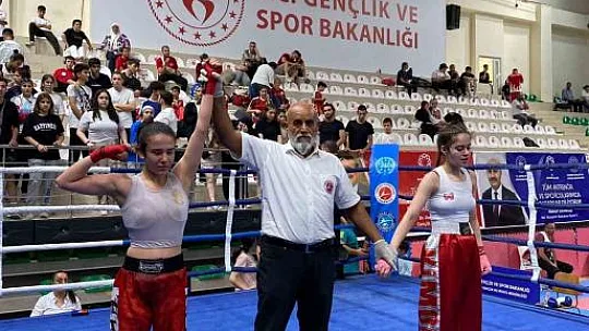 Muğlalı kızlar minderde tarih yazdı