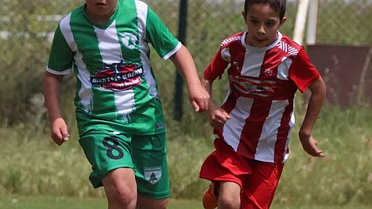 U-11 takımı şampiyon oldu