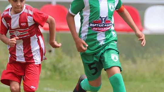 U-11 takımı şampiyon oldu