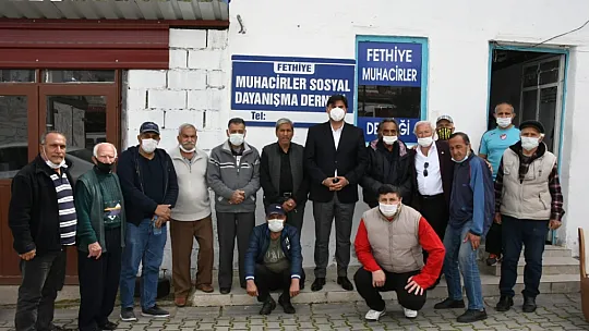 Karaca'yı çiçeklerle karşıladılar