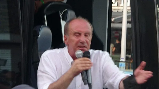 Muharrem İnce, Marmaris'te Memleket Partisi İlçe Ofisi'ni açtı