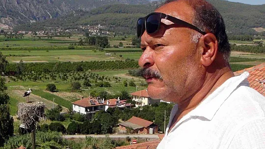 MUHTARIN GÖZÜ LEYLEKLERDE