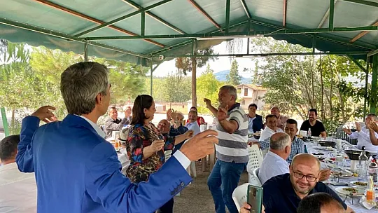 KARACA, MUHTARLAR GÜNÜNÜ UNUTMADI