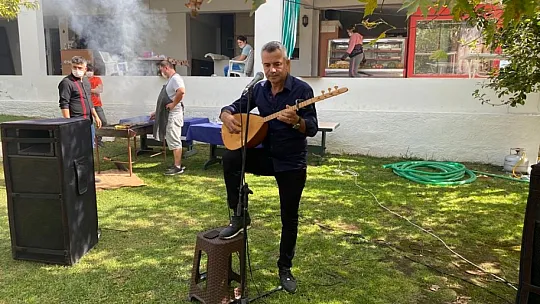 KARACA, MUHTARLAR GÜNÜNÜ UNUTMADI